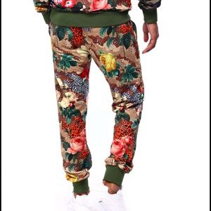 Reason NYC floral camouflage joggers size small
